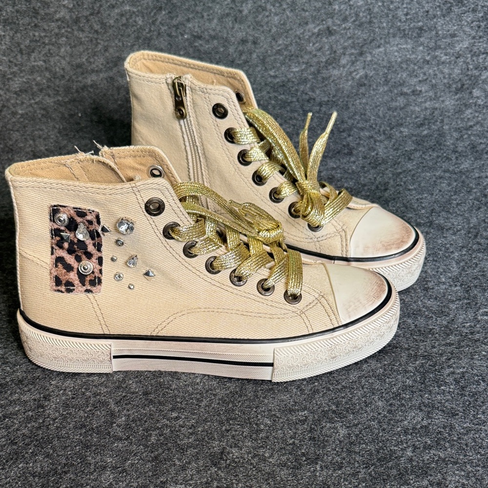 Blowfish Malibu Kimber-Hi Women's High Top Sneakers women’s 6.5 NWOT tan & gold